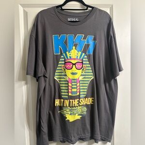 KISS Graphic T-Shirt in Gray